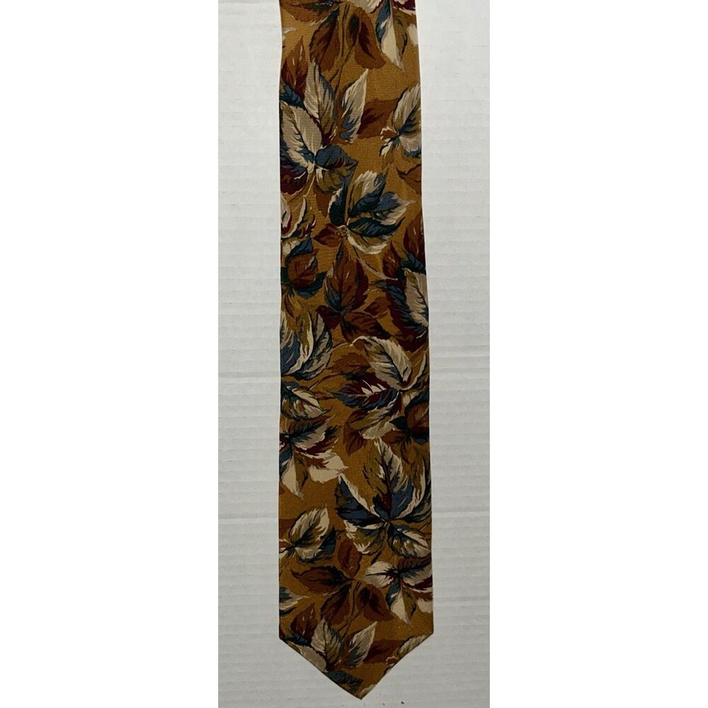 Ungaro Paris Tie Men's Floral Multicolor 100% Silk Necktie Handmade In Italy - Picture 6 of 6